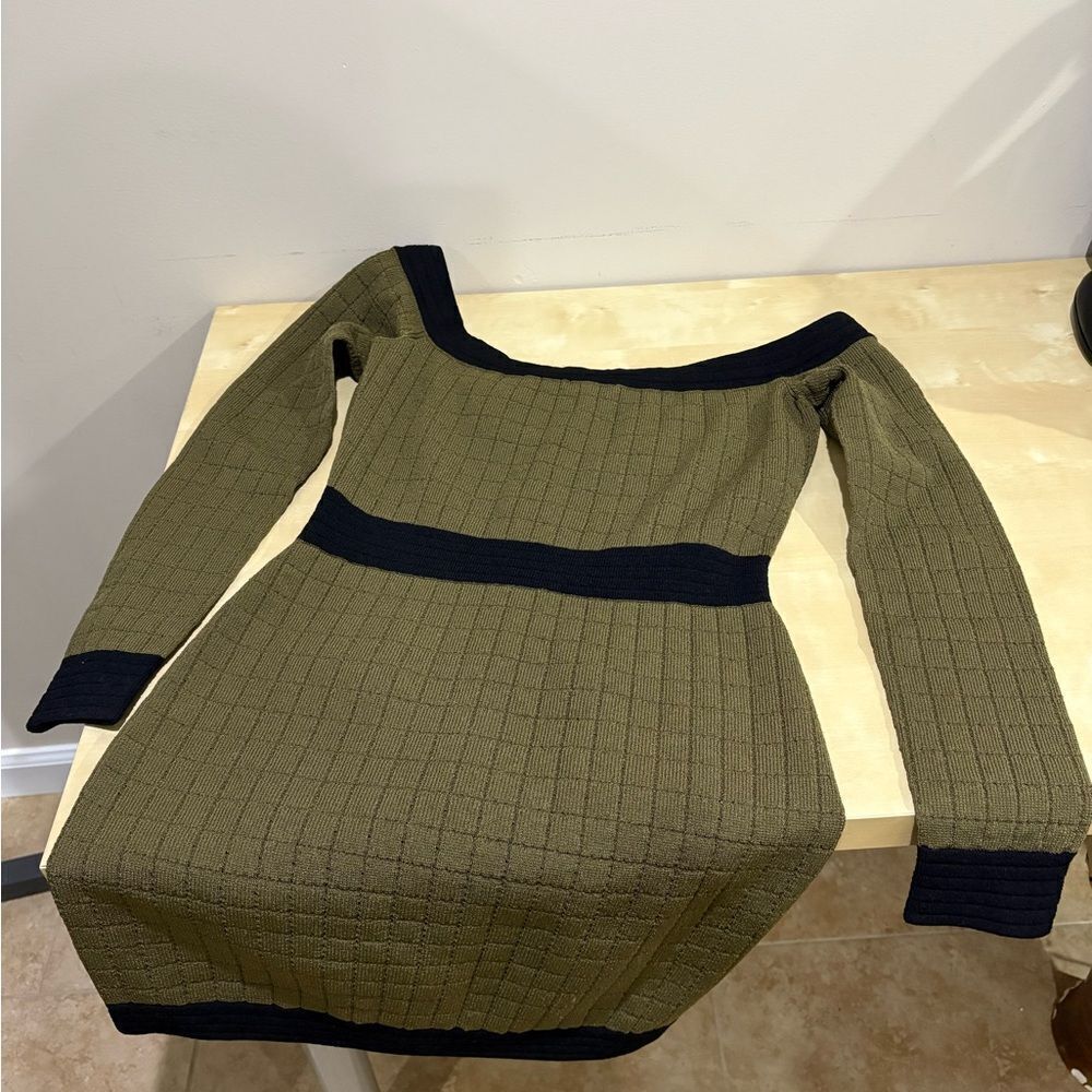 BalmaināOff Shoulder Knit DressāGreen - Picture 7 of 13